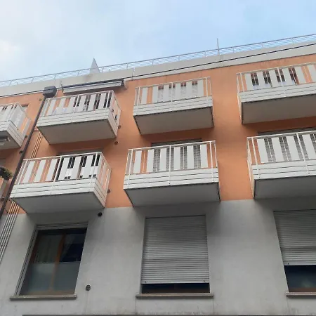 La Casa Di Giacomo Con Parcheggio Apartmán *